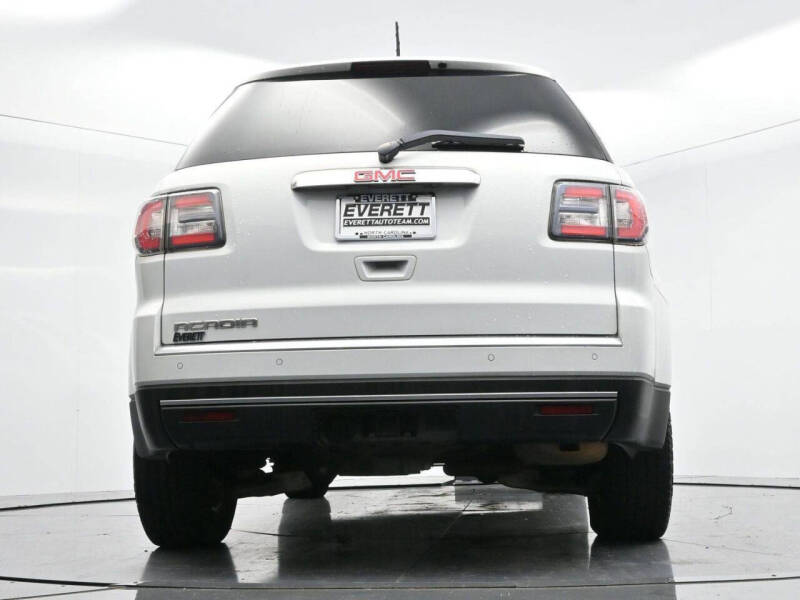 2016 GMC Acadia SLE-2