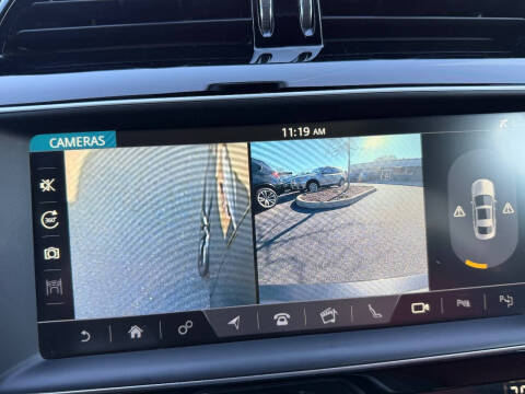 2017 Jaguar XE 35t R-Sport