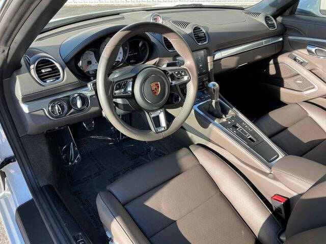 2024 Porsche 718 Boxster GTS 4.0