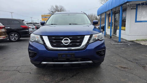 2017 Nissan Pathfinder S