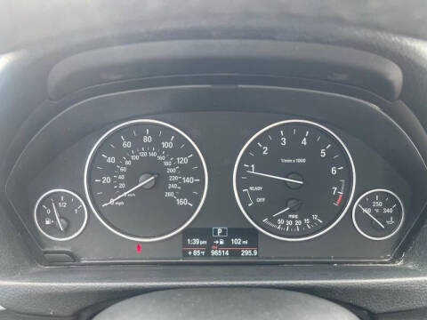 2014 BMW 3 Series 320i