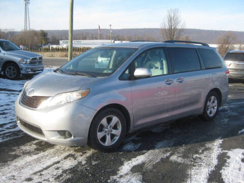 2012 Toyota Sienna for sale at Lipskys Auto in Wind Gap PA