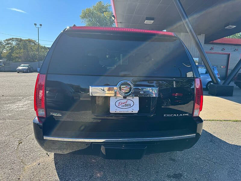 2010 Cadillac Escalade Luxury