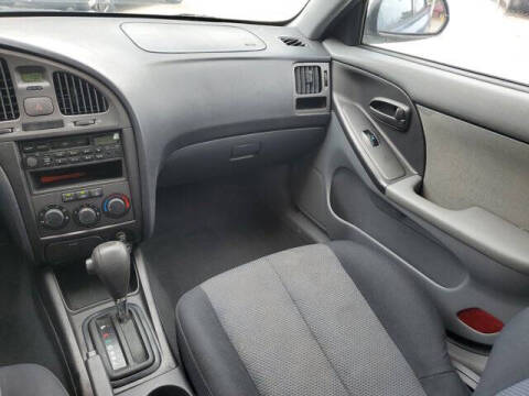 2005 Hyundai Elantra GLS