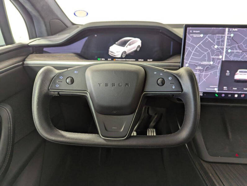 2023 Tesla Model X Standard Range