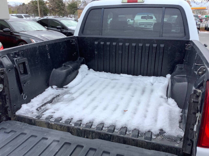 2004 Ford Explorer Sport Trac XLS