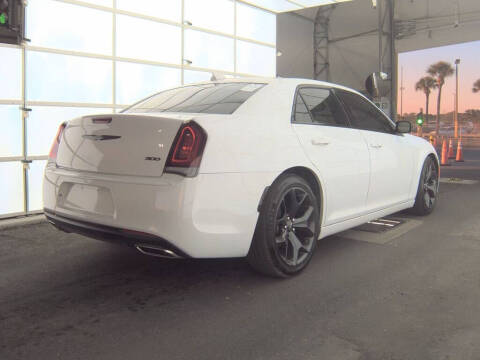 2023 Chrysler 300 Touring