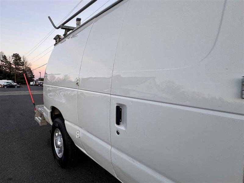 2011 Ford E-Series E-350 SD