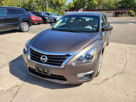 2014 Nissan Altima for sale at Prime Time Auto LLC in Shakopee MN