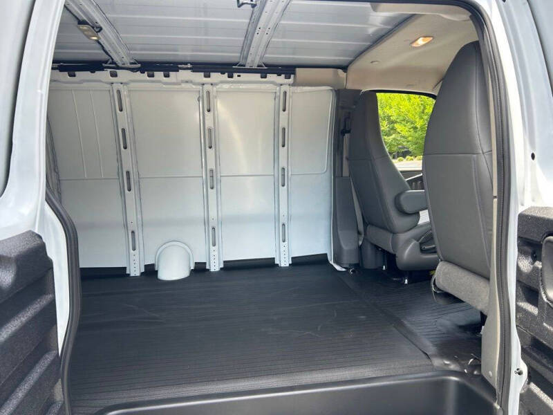 2026 Chevrolet Express 2500