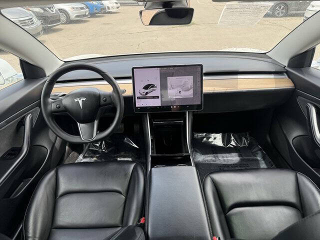 2020 Tesla Model 3 Standard Range