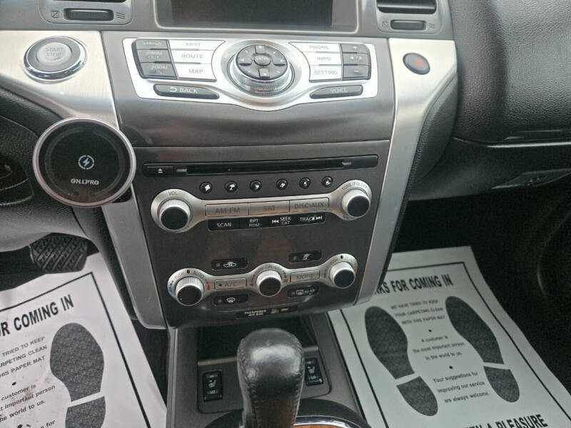 2011 Nissan Murano LE