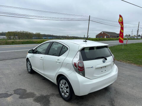 2012 Toyota Prius c Three