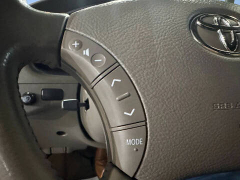 2006 Toyota Sequoia SR5