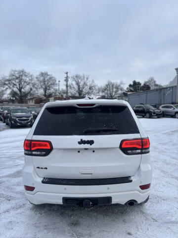 2017 Jeep Grand Cherokee Laredo