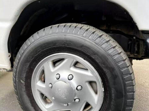 2010 Ford E-Series E-250