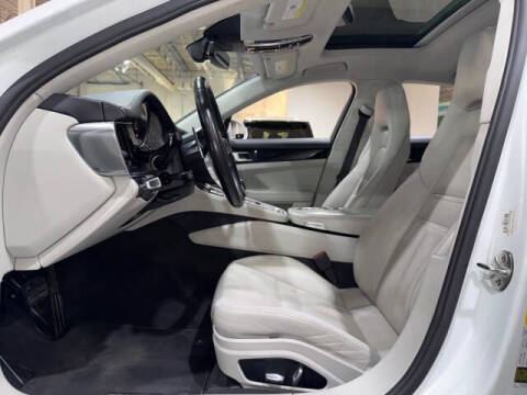 2017 Porsche Panamera