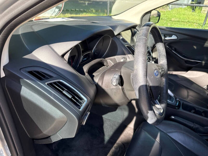 2018 Ford Focus Titanium