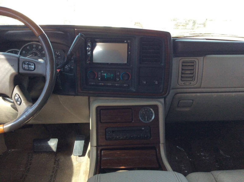 2003 Cadillac Escalade