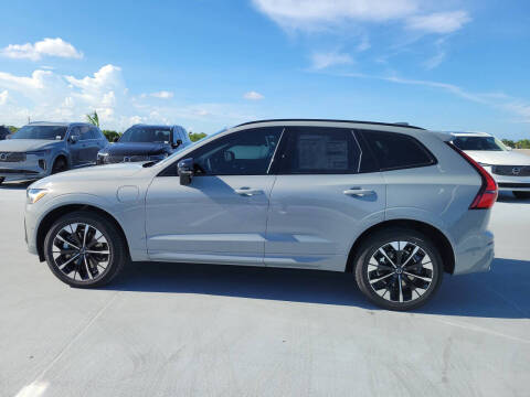 2026 Volvo XC60 T8 Plus