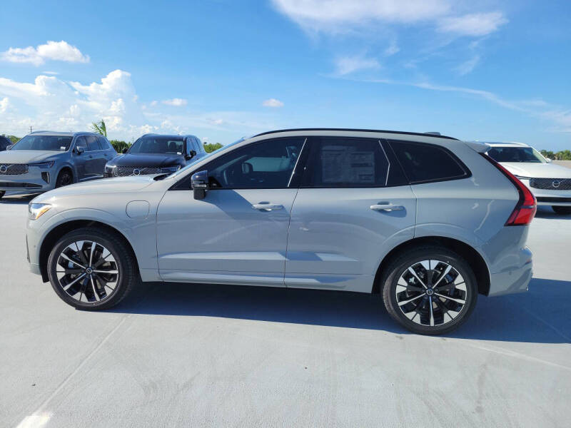 2026 Volvo XC60 T8 Plus