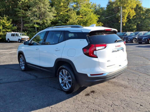 2024 GMC Terrain SLT
