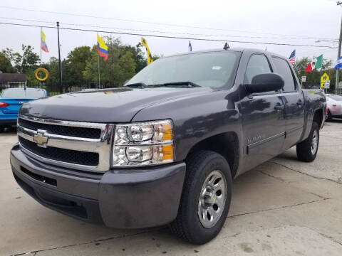 2010 Chevrolet Silverado 1500 for sale at SUPER DRIVE MOTORS in Houston TX