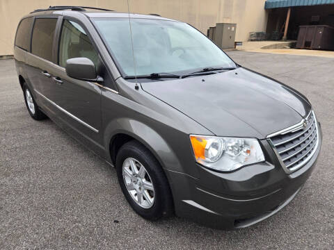 2010 Chrysler Town and Country Touring Plus