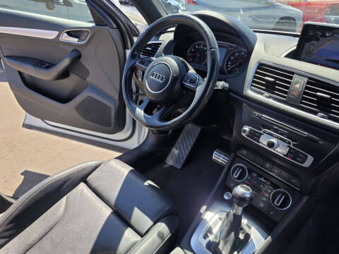 2017 Audi Q3 2.0T quattro Premium Plus