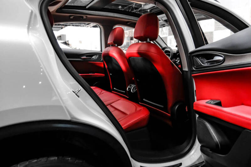 2018 Alfa Romeo Stelvio Ti