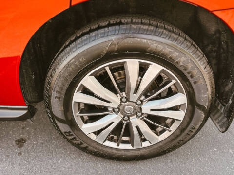 2020 Nissan Pathfinder SV