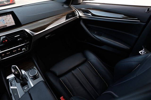 2019 BMW 5 Series 540i