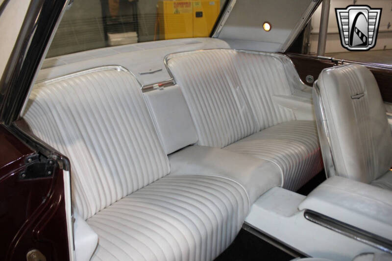 1964 Ford Thunderbird