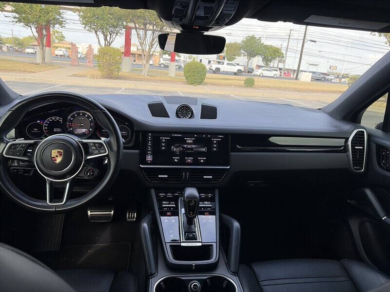 2020 Porsche Cayenne S Coupe