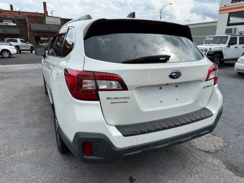2018 Subaru Outback 2.5i Touring