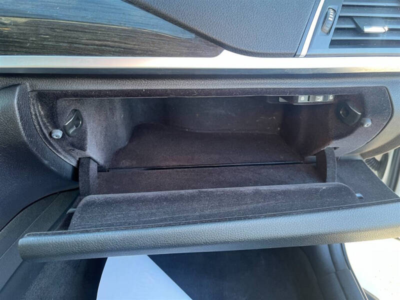 2017 BMW 3 Series 320i