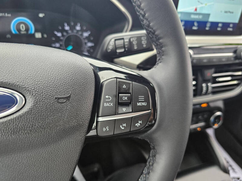 2022 Ford Escape SEL