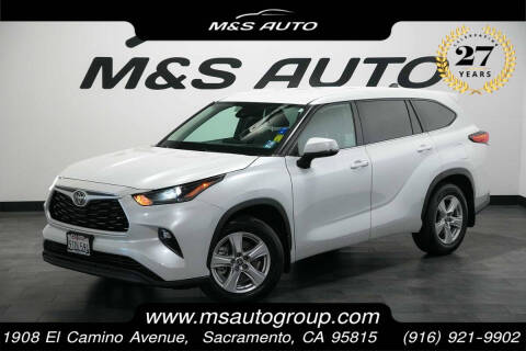 2022 Toyota Highlander LE