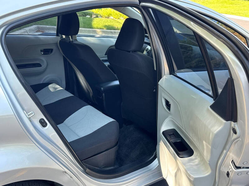 2012 Toyota Prius c Three