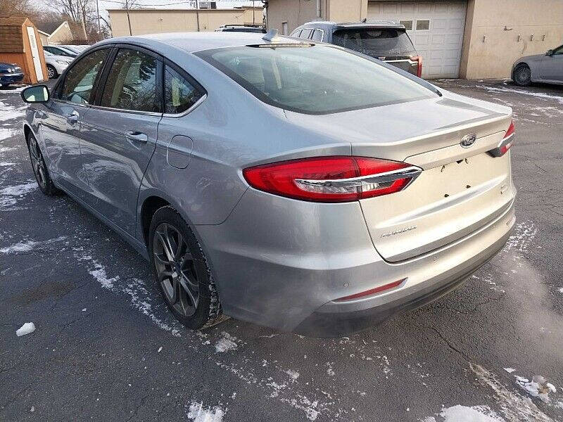 2020 Ford Fusion SEL