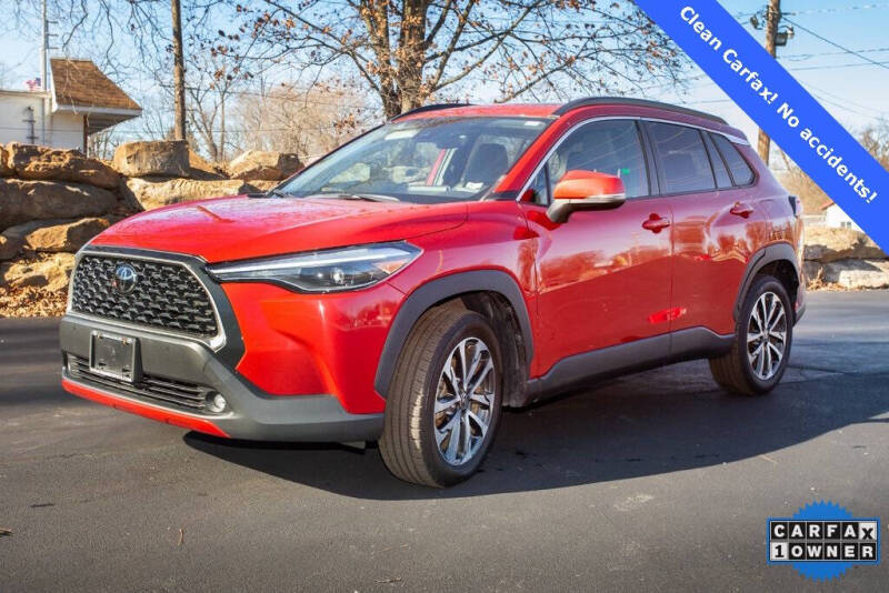 2022 Toyota Corolla Cross XLE's photo