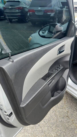 2013 Chevrolet Sonic LT Auto