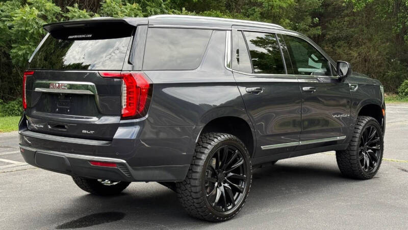 2023 GMC Yukon SLT