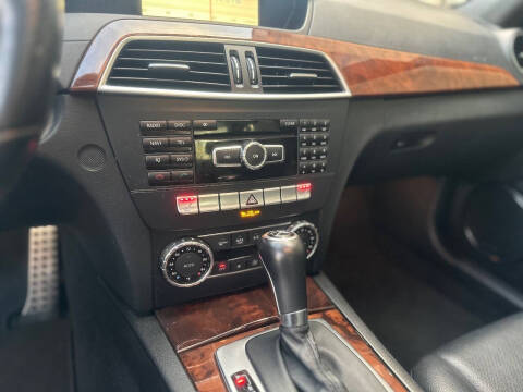 2012 Mercedes-Benz C-Class C 300 Luxury 4MATIC