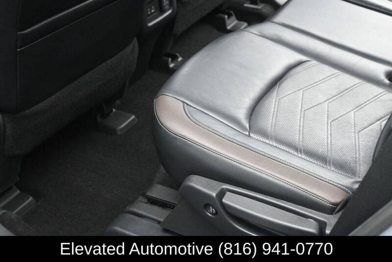 2022 Nissan Pathfinder Platinum