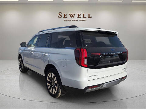 2025 Ford Expedition Platinum