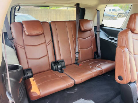 2017 Cadillac Escalade Luxury