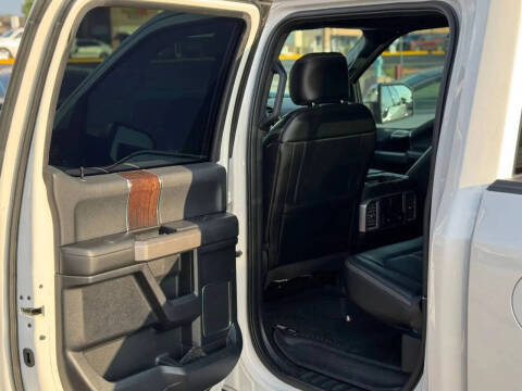 2017 Ford F-150 Platinum