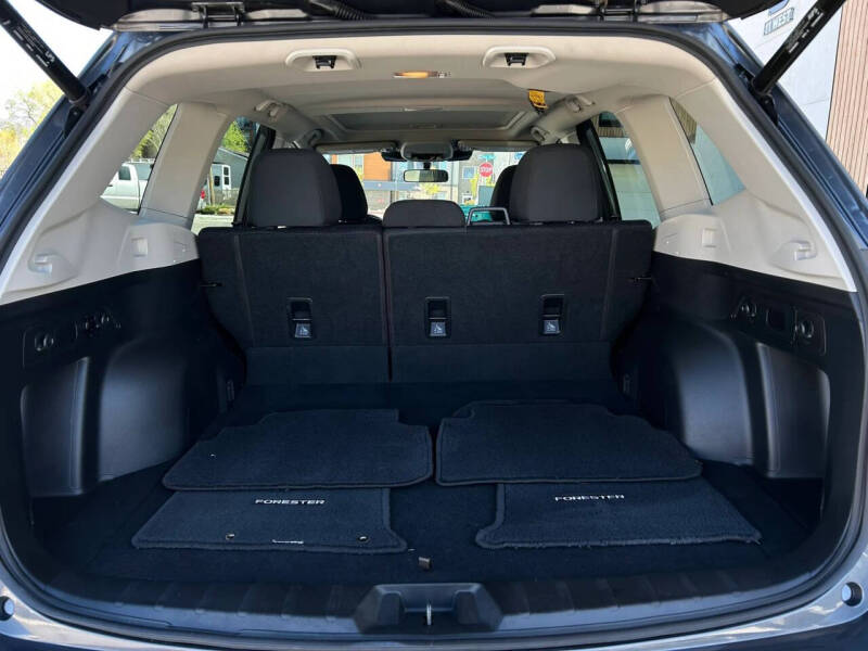 2022 Subaru Forester Premium