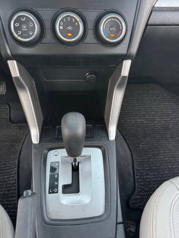 2014 Subaru Forester 2.5i